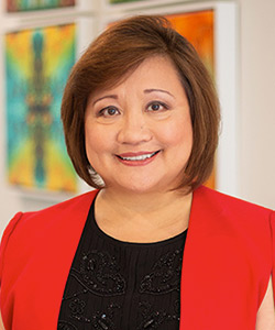 Christine Sakdalan